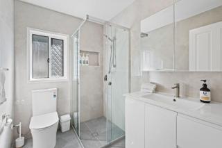 Private Comfort Two Beds in Master near RBWH - 5