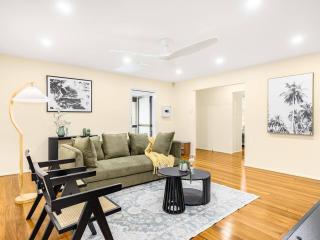 Spacious Comfort for Families Eat Stay Explore - 9