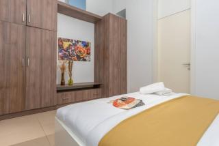 Sirene 1-BR Apt, Pool & Gym in Gemmayze - 2
