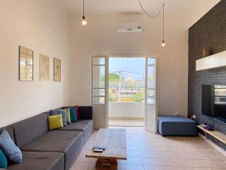 Lester 4-Bedroom Apartment in Mar Mikhael - 0