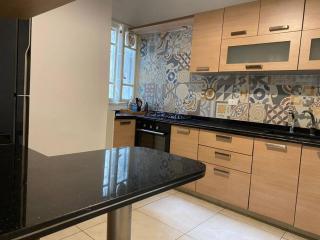Lester 4-Bedroom Apartment in Mar Mikhael - 2