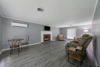 Stylish Modern and Spacious Unit in Glasgow - 0