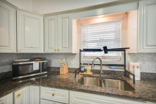 Easy Beach Access Duplex half Mi to Chesapeake Bay - 3