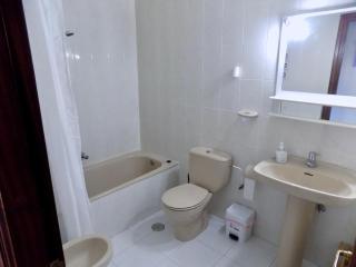 Alojamiento AJO con piscina de verano y tenis - Ajo Palace - 2