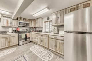 6 Mi to Ski Cloudcroft Home with Fire Pit and Grill - 4