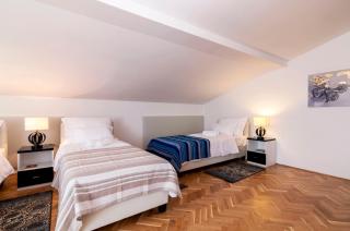 White Residence Accommodation - 1
