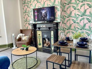 2-Bedroom Flat with Free Wifi near Shepherds Bush, O2 Shepherds Bush Empire, Westfield, White City - 8