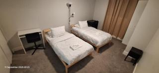 Bright & Chic 3-Bed Unit for Family or Business by UofA, Whyte Ave, Downtown in Edmonton - 0