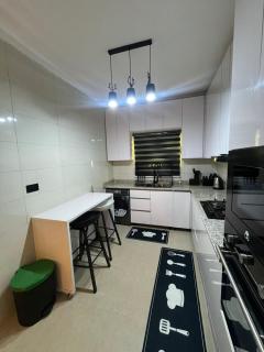 Cozy SHORTLET and apartment - 4