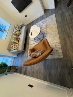 Beautiful Central Croydon 2 bedroom, 2 bathroom flat - 5mins to train - 1