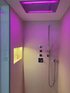 Beautiful Guest House with Sleeping Gallery - 1