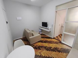 1 Bedroom Apartment 750 m from North Beach CFA0508 - 9