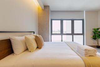 Stylish Studio w Gym & Pool Access VIATO HOMES - 9