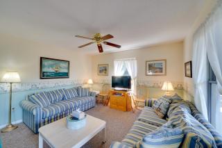 Spacious Kill Devil Hills Getaway with 3 Decks! - 6