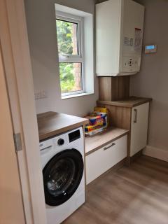 Modern 2 bedroom Apartment with River views - 2