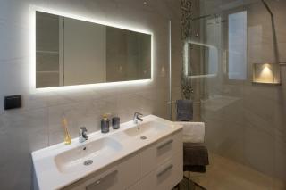 A&M House III - 3