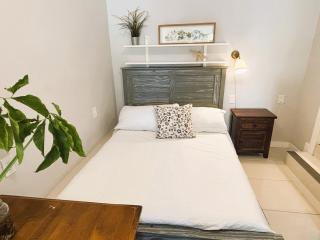 Urban Oasis Studio, Miami near Coral Gables #5 - 2