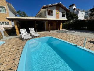 cód 4 · Casa com piscina próxima a praia de palmas - 0