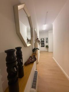 Self-Check in Sunny & Charming Apt - 2
