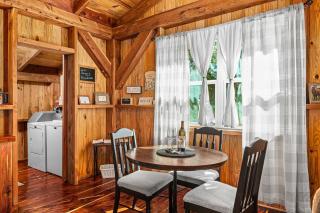Saw Mill Cabin - Hot Tub & 10 Mins to Main St - 6