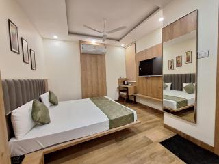 Hotel Krishna Pride - 8