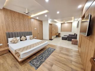 Hotel Krishna Pride - 0
