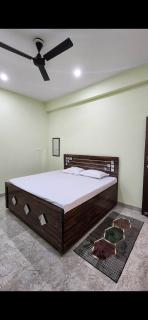 Rangbhoomi Pg Guest House - 1