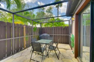 7 Mi to River District and Beach Fort Myers Retreat - 8