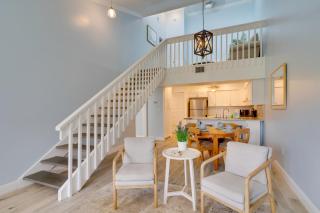 7 Mi to River District and Beach Fort Myers Retreat - 3