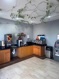 Regency Inn - 9