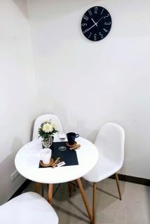 Brand New 2 Bedder near Malls SMDC Bloom - 3