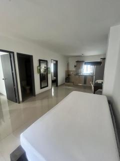 APARTAMENTO CÉNTRICO con PISCINA a UNA CUADRA - 2