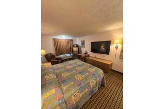 Capital O Roadside Inn Thedford NE 2 - 4