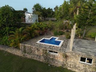 Private studio with stunning ocean views at Villa Tranquila - 9