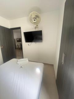 APARTAMENTO CÉNTRICO con PISCINA a UNA CUADRA - 5