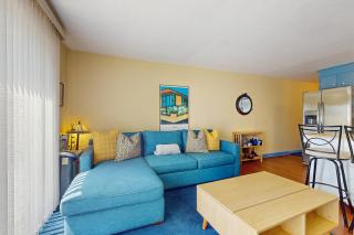 The Blue Cottage - 7