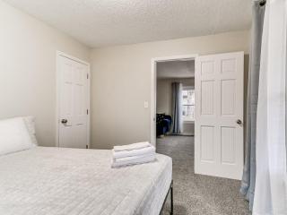 Cozy House Near Iowa State Fairgrounds! - 6