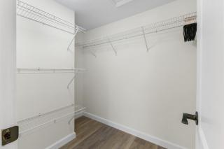 Luxurious Pool Home- Sleeps 8- 10 mins to Airport - 3