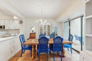 Spacious 3BR/3BA Dog-Friendly Condo with Pool - Fernandina Beach Access - 5