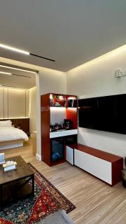 استديو فندقي فاخر بإطلالة وبتصميم راقي - 6