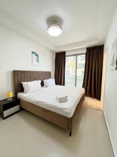 Elegant 2 Bedroom Duplex Apartment Pacific Al Marjan Island - 6