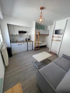 Studio cosy au Belvédère - place centrale - 4