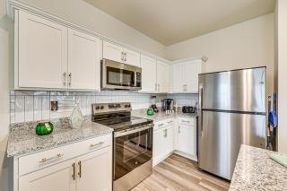 Screened Patio Townhome 3 Mi to Dtwn Wilson! - 3