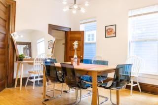 Lower East Side Victorian with Pac Man - 4