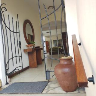Staff House Morondava - 8