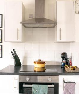 #09 Stylish 2 bed Apart Sleep 5 fast Wi-fi BHX NEC -  - 1