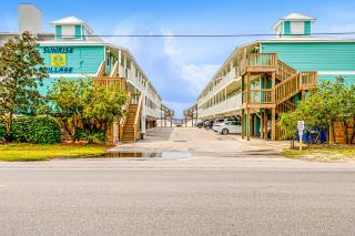 Sunrise Village 118 - 6