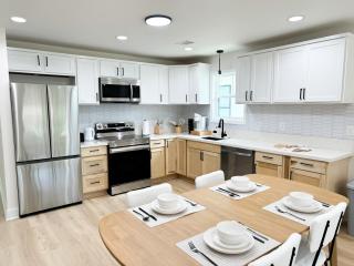 Light-Natural Oak Lux 3BR & 2BTH 7 Min DT - Stadium - 3