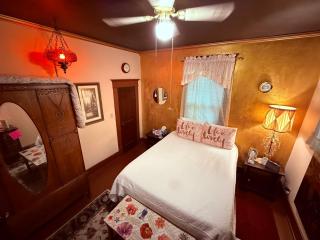 1912 Nostalgic TrainCrew Boarding House - 5