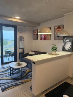 Sibaya's New Horizon Apartment in Coral Point - 5